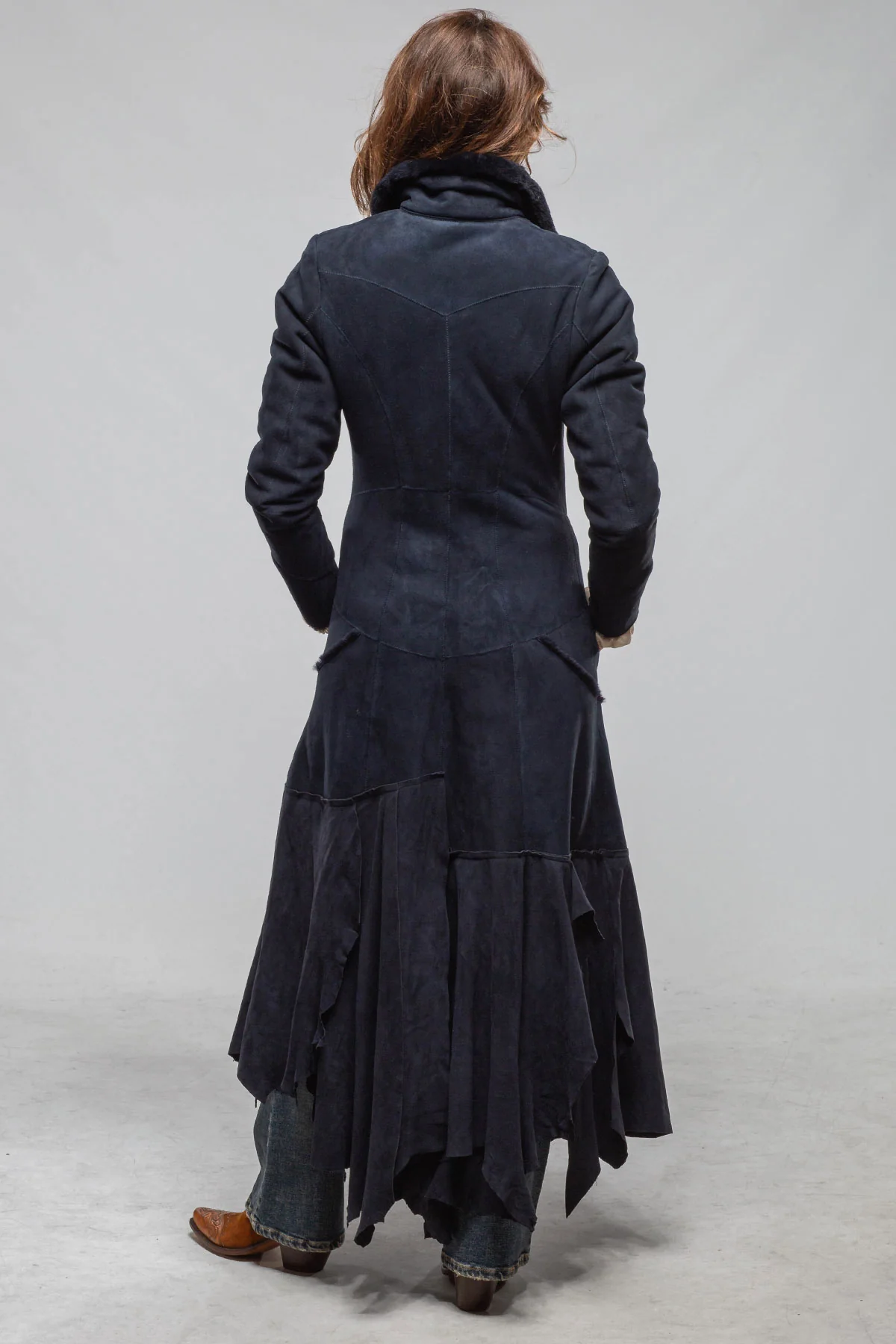 Cori Long Shearling In Navy Blue - Image 3
