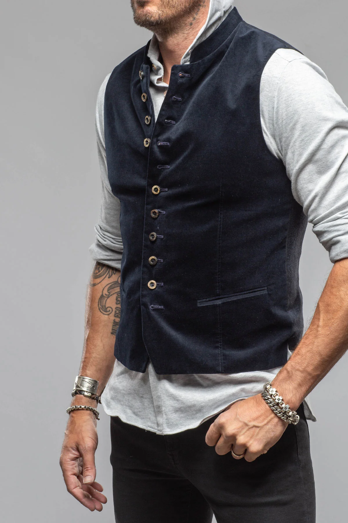 Lalo Vest In Marine - Image 2