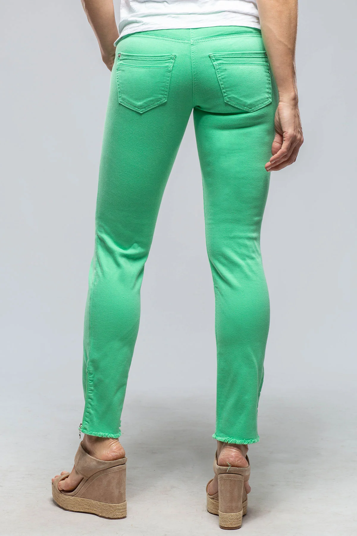 MAC Rich Slim Chic in Spring Green - Image 4