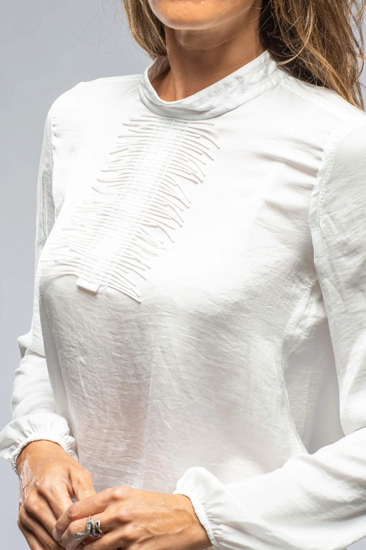 Mave Fringe Front Blouse In White - Image 4