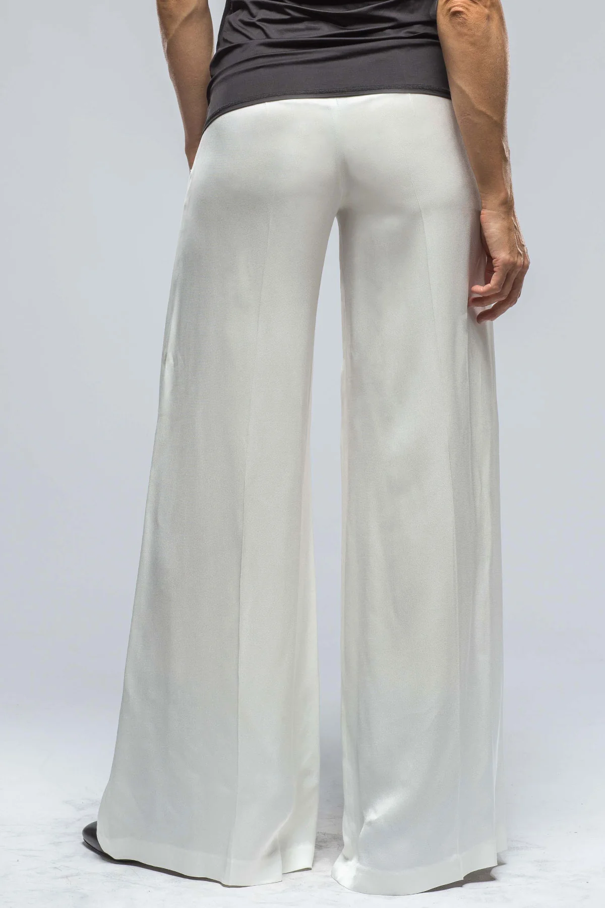 Maxi Pants In White Sharkskin - Image 3