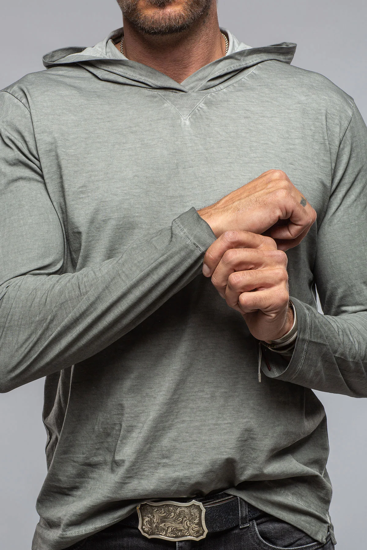 Ventura Hooded Tee in Steel - Image 4