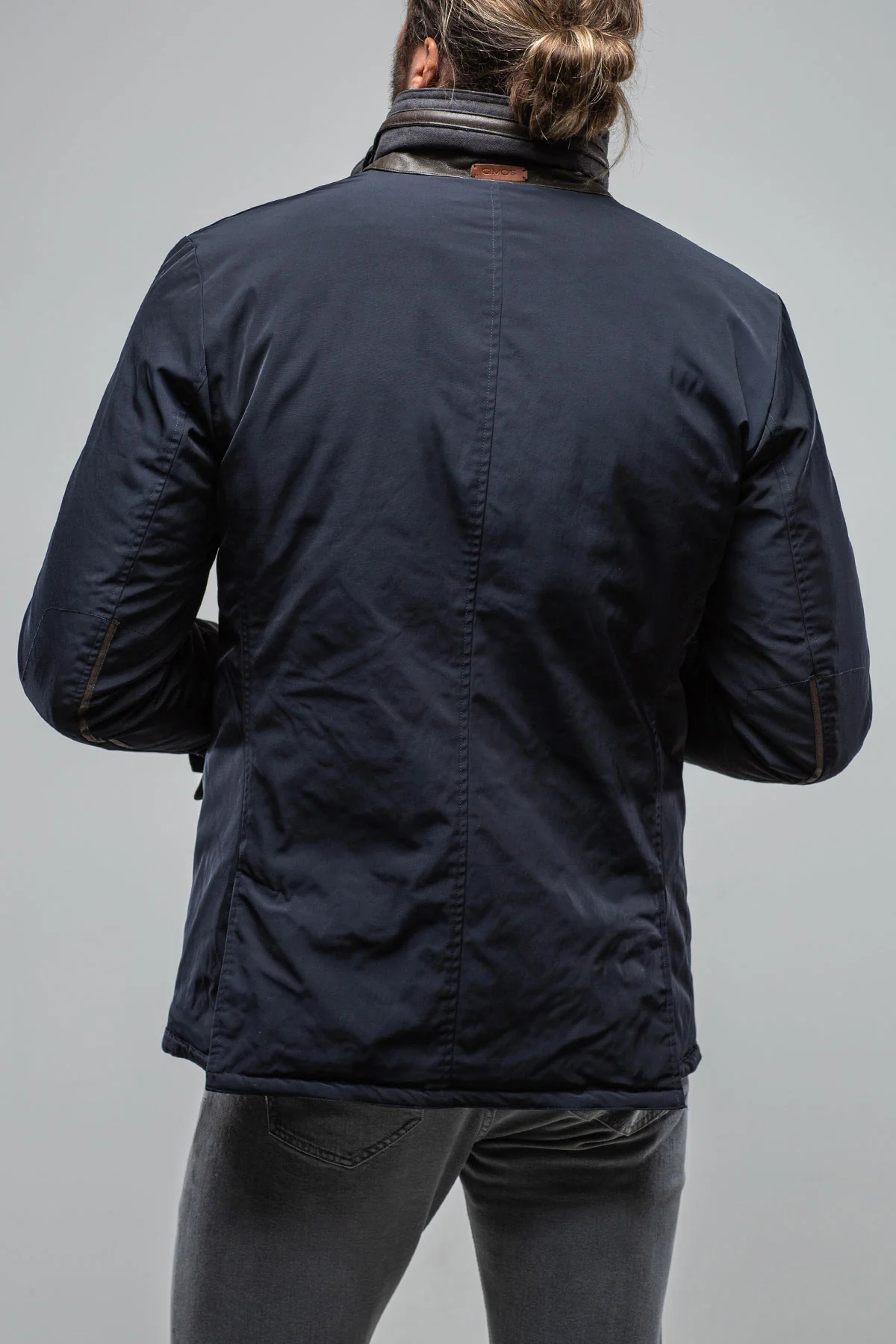 Wylie Insulated Travel Jacket In Navy - Image 3