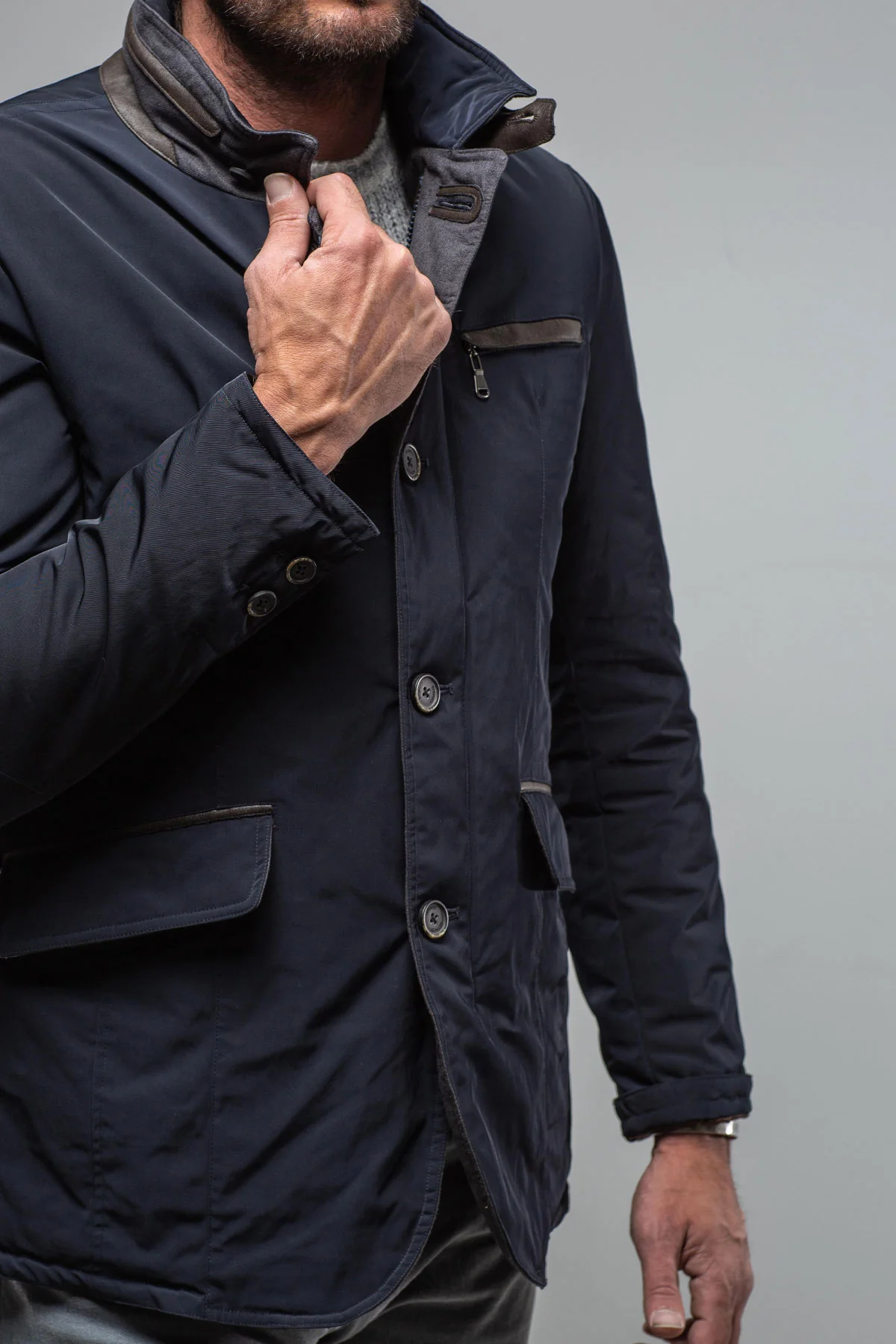Wylie Insulated Travel Jacket In Navy - Image 5